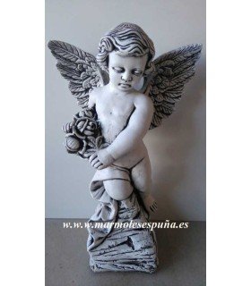 Ángel en piedra artificial