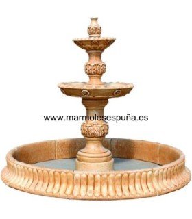 Fuente Esmeralda con estanque en piedra artificial.