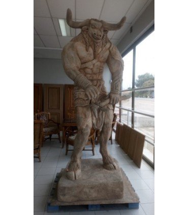 Minotauro en mortero tixotrópico.