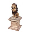León con pedestal en piedra