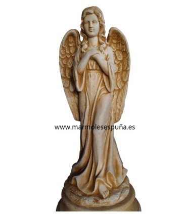 Ángel Arcángel en piedra