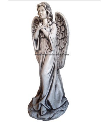 Ángel Arcángel en piedra