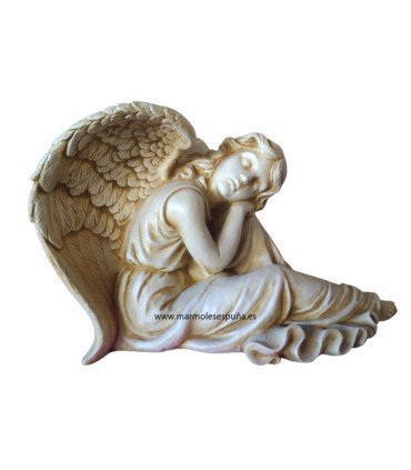 Ángel en piedra