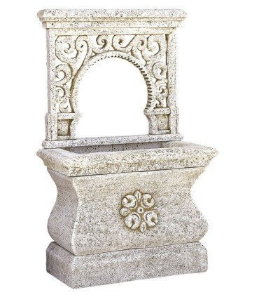 Fuente Romana frontal celosía en piedra