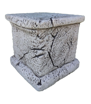 Pedestal antiguo en piedra artificial