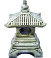 Pagoda en piedra artificial.